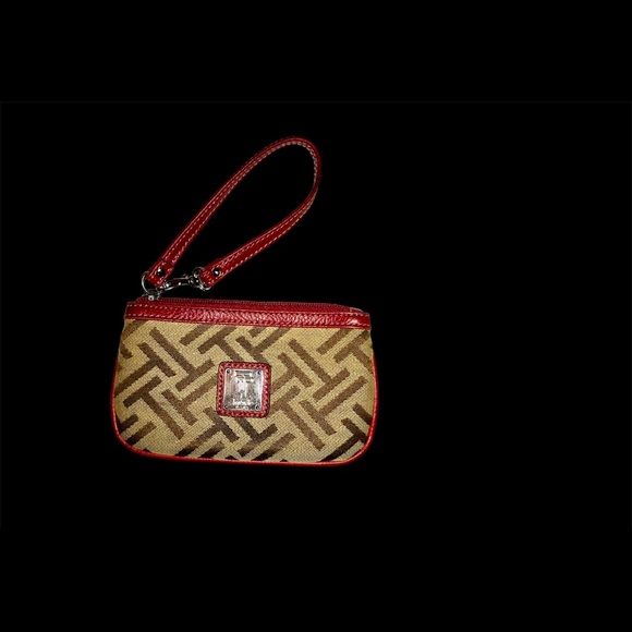 tignanello wristlet - Picture 9 of 13